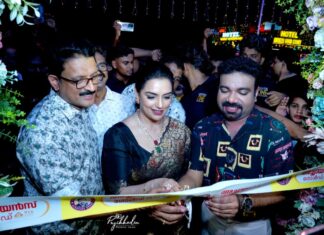 അച്ചായൻസ് ജ്വല്ലറിയുടെ 31ആം ഷോറൂം കൂത്താട്ടുകുളത്ത് പ്രവർത്തനമാരംഭിച്ചു; ഉദ്ഘാടനം നിർവഹിച്ചത് ശ്വേതാ മേനോൻ: വിശദാംശങ്ങൾ വായിക്കാം
