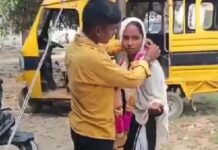 അവിഹിത ബന്ധം വിനയായി; പോലീസ് സ്റ്റേഷനിലേക്ക് വിളിച്ചുവരുത്തി യുവാവിനെ കൊണ്ട് അമ്മായിയെ വിവാഹം കഴിപ്പിച്ചു; സംഭവം ഉത്തർപ്രദേശിൽ: വൈറൽ വീഡിയോ ദൃശ്യങ്ങൾ കാണാം