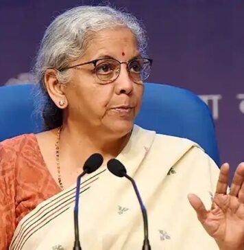 രാജ്യത്ത് പൊതുമേഖല ബാങ്കുകളുടെ എണ്ണം മൂന്നായി കുറയ്ക്കാൻ കേന്ദ്രസർക്കാർ? ഇനി സ്റ്റേറ്റ് ബാങ്ക് ഓഫ് ഇന്ത്യ, പഞ്ചാബ് നാഷണല് ബാങ്ക് എന്നിവ മാത്രം പൊതുമേഖലയിൽ? റിപ്പോർട്ടുകൾ ഇങ്ങനെ