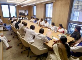 കേരളത്തിലെ കോൺഗ്രസിൽ തീരുമാനങ്ങൾ എടുക്കാൻ കോർ കമ്മിറ്റി രൂപീകരിക്കുന്നു; രാഷ്ട്രീയകാര്യ സമിതിക്കും മുകളിൽ സ്ഥാനം: അംഗങ്ങളാകുക ഈ നേതാക്കൾ
