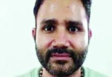 വ്യാജ സർട്ടിഫിക്കറ്റ് നിർമ്മാണം: 37കാരനായ മലയാളി യുവാവ് സമ്പാദിച്ചത് കോടികൾ; രാജ്യത്തെ സർവകലാശാലകളുടെ വ്യാജ സർട്ടിഫിക്കറ്റ് സപ്ലൈ ചെയ്ത് സമ്പാദിച്ചത് ആഡംബര വീടുകളും ഫ്ലാറ്റുകളും നക്ഷത്ര ബാറുകളും