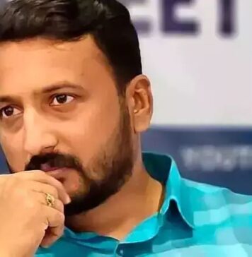 “രാഹുൽ മങ്കൂട്ടത്തിന്റെ സംഭാഷണം തൻറെ അനുമതിയില്ലാതെ സുഹൃത്ത് സംപ്രേക്ഷണം ചെയ്തത്”: ആദ്യ ബലാത്സംഗ കേസിലെ ഇരയുടെ ഗുരുതര വെളിപ്പെടുത്തൽ; വിശദാംശങ്ങൾ വായിക്കാം