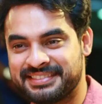 “മുക്കും, മൂലയും മുറിക്കരുത്, പറഞ്ഞത് പറഞ്ഞതുപോലെ കാണിക്കണം”: നടി ആക്രമിക്കപ്പെട്ട കേസിൽ പ്രതികരണം ആരാഞ്ഞ മാധ്യമപ്രവർത്തകരോട് ടോവിനോ പറഞ്ഞത് ഇങ്ങനെ; താരത്തിൻറെ പ്രതികരണം വായിക്കാം