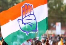 ഉമ്മൻചാണ്ടിയുടെ പേര് പരാമര്ശിച്ച് ഇടത് പ്രൊഫൈലുകള് പാരഡി പ്രചരിക്കുന്നു; “പോറ്റിയെ കേറ്റിയെ” ഗാനത്തില് എതിര്പരാതിയുമായി കോണ്ഗ്രസ്