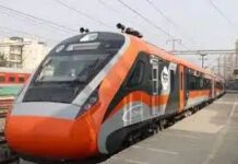 960 രൂപ മുതല് വന്ദേ ഭാരത് സ്ലീപ്പര്; കേരളത്തില് മൂന്ന് റൂട്ടുകള്ക്ക് സാധ്യത, വിശദാംശങ്ങൾ വായിക്കാം