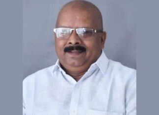 പാലാ മണ്ഡലത്തിലെ എൻഡിഎ സ്ഥാനാർത്ഥി ഷോണ് ജോര്ജിന്റെ വാഹന പര്യടനത്തിനിടെ ബിജെപി നേതാവ് കുഴഞ്ഞുവീണ് മരിച്ചു