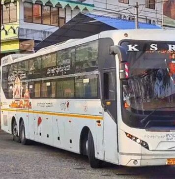 വിഷുവിന് നാട്ടിലെത്താന് കെഎസ്ആർടിസി ഈടാക്കുന്നത് അമിത ചാർജ് ; വിശദാംശങ്ങൾ വായിക്കാം