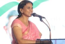 പ്രസംഗ മധ്യേ കേന്ദ്രമന്ത്രി പേര് പരാമർശിക്കാത്തതില് വേദിവിട്ടിറങ്ങി ആർ. ശ്രീലേഖ ; വിശദാംശങ്ങൾ വായിക്കാം