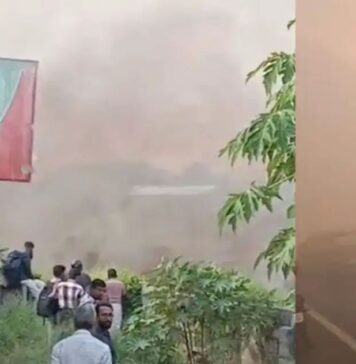 ആലപ്പുഴ- ചങ്ങനാശേരി റോഡില് ഒന്നാം പാലത്തിനു സമീപം വൻ തീപിടിത്തം; എസി റോഡിലൂടെയുള്ള ഗതാഗതം സ്തംഭിച്ചു; വിശദാംശങ്ങൾ വായിക്കാം