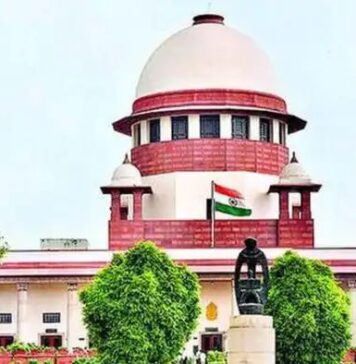 മുസ്ലിം സ്ത്രീകള്ക്ക് പള്ളികളില് പ്രവേശന വിലക്കില്ല; സുപ്രീം കോടതിയില് നിലപാട് വ്യക്തമാക്കി ഓള് ഇന്ത്യ മുസ്ലിം പേഴ്സണല് ലോ ബോര്ഡ് ; വിശദാംശങ്ങൾ വായിക്കാം