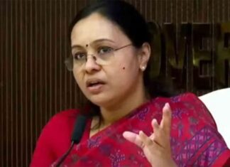 പാമ്പുകടിയേറ്റാല് സമയം കളയരുത്;കനിവ് 108 ആംബുലന്സ് വഴി ആന്റി വെനം ഉള്ള ആശുപത്രികളില് കൃത്യമായി എത്തിക്കുക: ആരോഗ്യ മന്ത്രി ;വിശദാംശങ്ങൾ വായിക്കാം