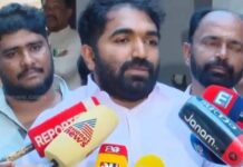 ചാണ്ടി ഉമ്മനെ തഴഞ്ഞതില് പ്രതിഷേധം;കെസി വേണുഗോപാലിനെയും ദീപാ ദാസ് മുന്ഷിയെയും കണ്ടു എ ഗ്രൂപ്പ് നേതാക്കള്; വിശദാംശങ്ങൾ വായിക്കാം