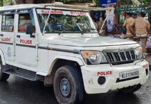 കൊണ്ടോട്ടിയില് സ്വര്ണാഭരണ നിര്മാണശാലയില് കവര്ച്ച; ഉടമയെയും മകനെയും ആക്രമിച്ച് രണ്ടര ലക്ഷം കവര്ന്നു; വിശദാംശങ്ങൾ വായിക്കാം