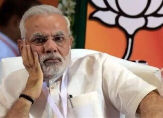 ഐപിഎല് സ്റ്റേഡിയത്തില് ഭക്തിഗാനവും മത ചിഹ്നവും;”രാജ്യത്തെ കാവിവത്കരിക്കാനുള്ള നീക്കമെന്ന് വിമർശനം; കേന്ദ്ര സർക്കാരിനെതിരെ ആരോപണം ശക്തം”, വിശദാംശങ്ങൾ വായിക്കാം