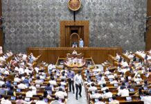 2029 ലെ പൊതുതെരഞ്ഞെടുപ്പിലും മുന്നോടിയായി മണ്ഡല പുനർനിർണയം നടത്താൻ കേന്ദ്രസർക്കാർ; രാഷ്ട്രീയ സമവായം ലക്ഷ്യമിട്ട് ചർച്ചകൾ ആരംഭിച്ചു; 543 ലോക്സഭാ മണ്ഡലങ്ങൾ പുനർവിഭജിച്ച് 830 മണ്ഡലങ്ങൾ ഉണ്ടാക്കാൻ നീക്കം: വിശദാംശങ്ങൾ വായിക്കാം