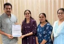 വിദ്യാര്ഥികള്ക്കിടയില് സാമൂഹിക-സാമ്പത്തിക വേര്തിരിവ് വര്ധിപ്പിക്കുമെന്ന ആശങ്ക: സ്കൂളുകളില് ആഴ്ചയിലൊരിക്കല് കളര് ഡ്രസ് അനുവദിക്കാനുള്ള നീക്കത്തിനെതിരെ കെ.എസ്.യു; വിദ്യാഭ്യാസ മന്ത്രിക്ക് കത്ത് നൽകി