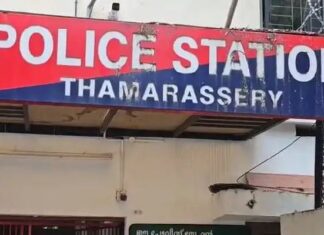 കുട്ടി സ്കൂളില് ചാരായം കൊണ്ടുവരുന്നത് ഇത് മൂന്നാം തവണ; വില്പന ഉച്ച സമയത്ത്: പത്താം ക്ലാസുകാരൻ വാട്ടര്ബോട്ടിലില് നിന്നും ചാരായം പിടികൂടിയ സംഭവത്തിൽ കൂടുതല് വിവരങ്ങള് പുറത്ത്