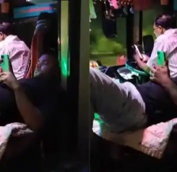 ബസ് ഡ്രൈവറുടെ അപകടകരമായ ഡ്രൈവിംഗ് ,സ്റ്റിയറിംഗ് കൈമുട്ടിൽ നിയന്ത്രിച്ച് മൊബൈലിൽ നോക്കുന്ന ഡ്രൈവർ, വീഡിയോ കാണാം
